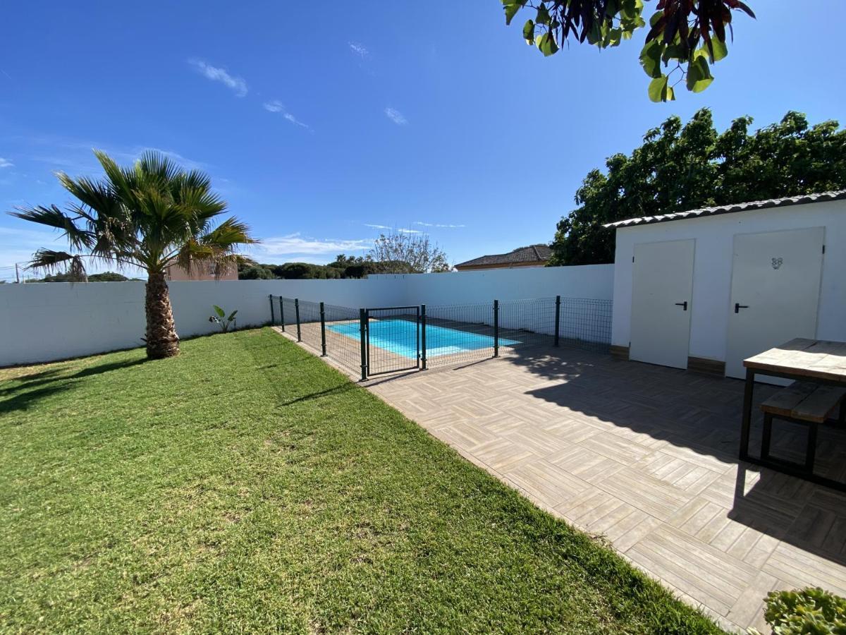 Sumatra Villa Chiclana de la Frontera Exterior photo